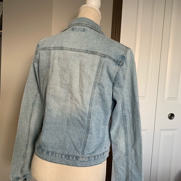 *FREE WITH PURCHASE — Distressed form fitting jean jacket from UK - Picture 3 of 8